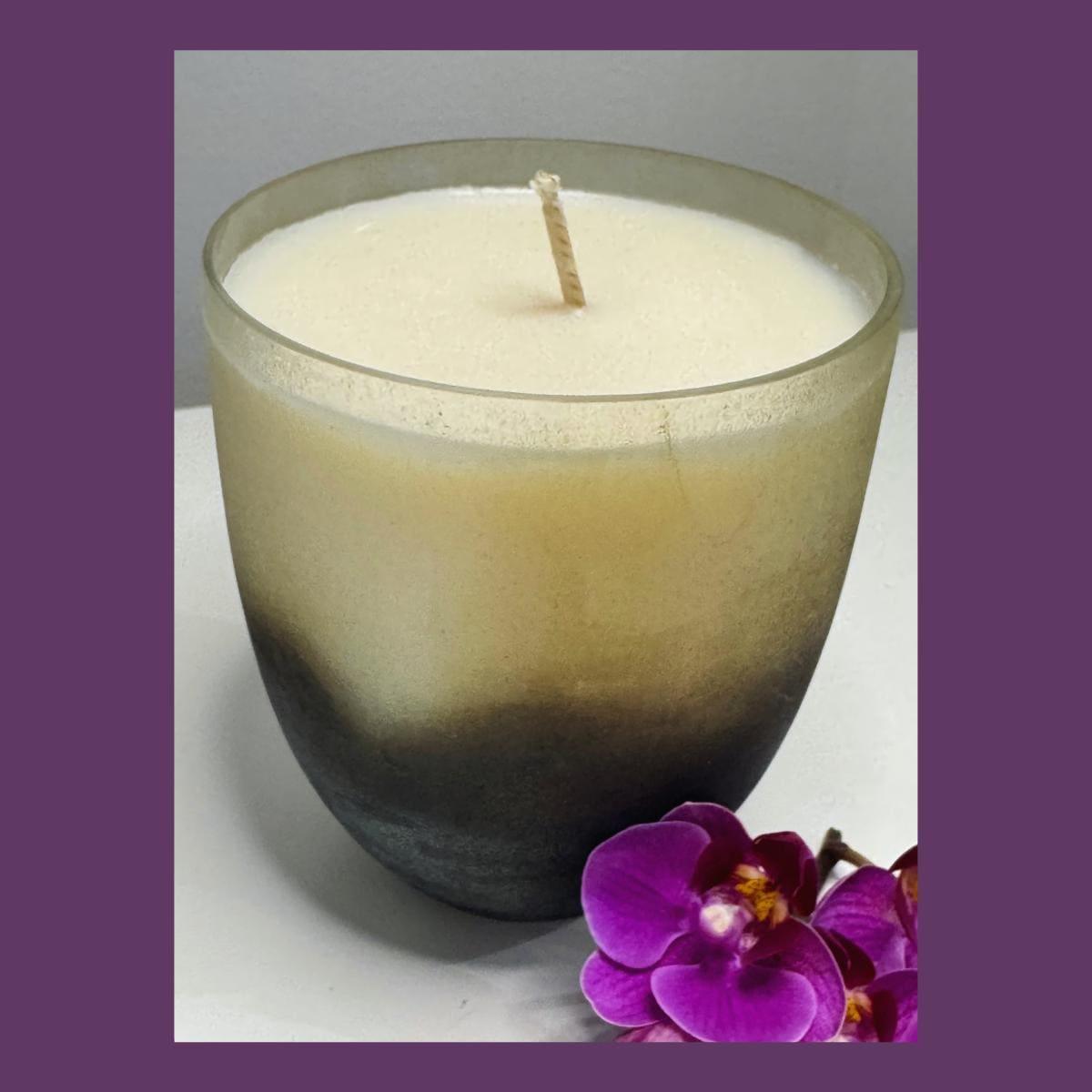 Hand-Poured Scented Natural Wax Candle made in Fairtrade Handmade Recycled Glass with a 40hr burn