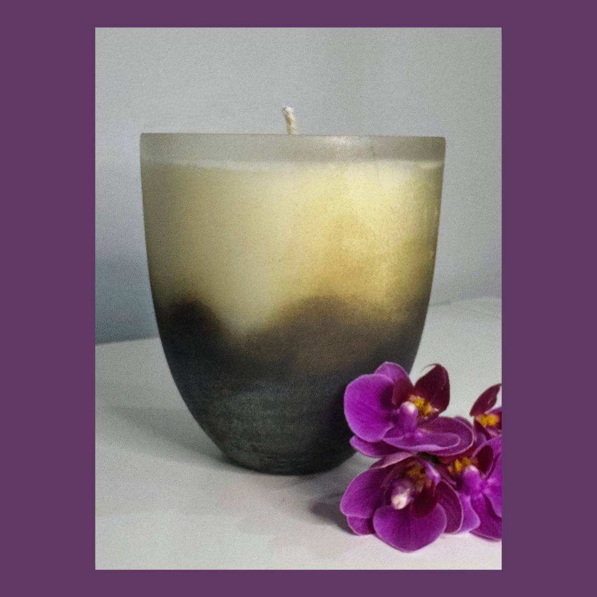 Hand-Poured Scented Natural Wax Candle made in Fairtrade Handmade Recycled Glass with a 40hr burn