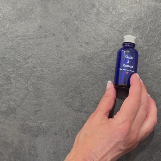 Personalised engagement candle video showing the daisy design and personalisation